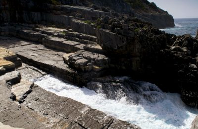Peloponnesos strand du aldrig glömmer: Kataphygi i Mani